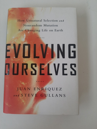Libro Evolving Ourselves