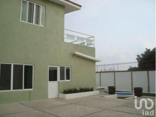 Venta Casa 3 Ambientes Lomas De Chamilpa