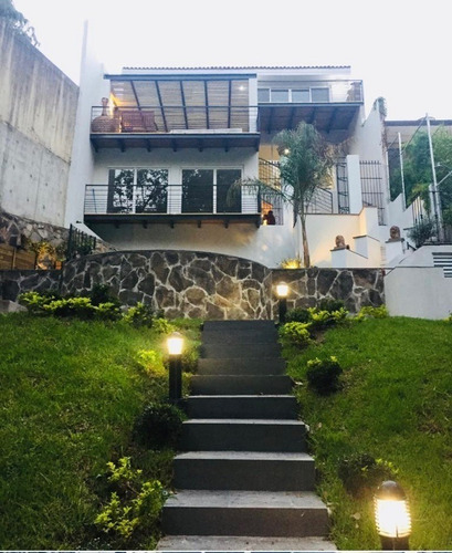 Imagen 9 de 16 de Hermosa Casa En Venta En Villa Universitaria