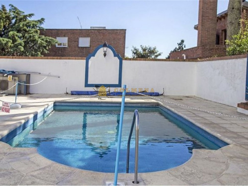Muy Buen Departamento Para Vivir Todo El Año!! Bajos Gastos- Ref: 1939