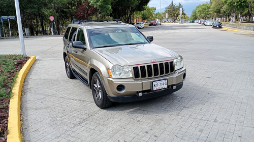 Jeep Grand Cherokee 3.7 Laredo V6 4x2 Mt