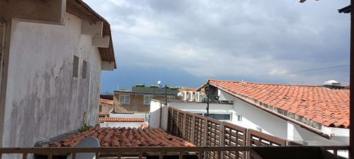 Imagen 13 de 18 de Casa En Venta Para Remodelar En Alto Prado