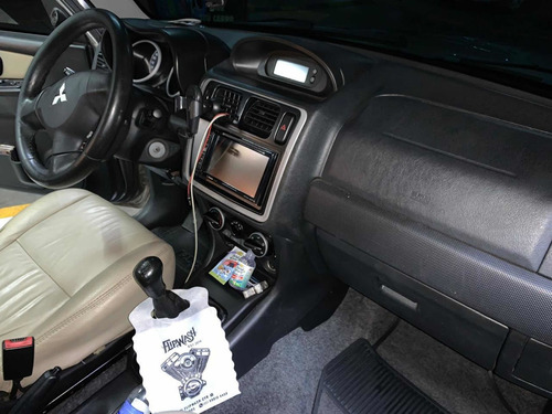 Mitsubishi Pajero Tr4 2011 2.0 Flex 5p