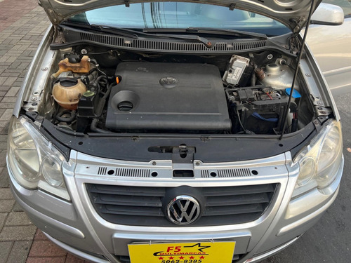 Imagem 9 de 12 de Polo Sportline 1.6 Mi Total Flex 8v 5p