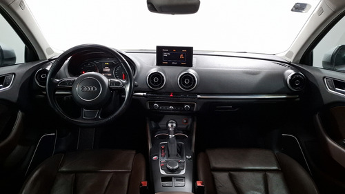 Audi A3 1.8 TFSI ATTRACTION PLUS S TRONIC