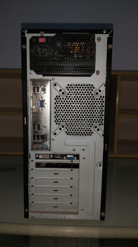 Pc (intel Core I7, 4 Gb Ram, 500 Gb Hd E Amd Radeon R5 200)
