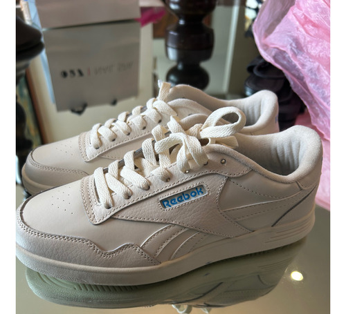 Tenis Reeboks Talla 7 Americano 24 Mex 