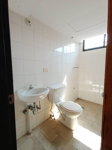 Edificio En Venta, Para Iniciar Tu Proyecto Empresarial O Residencial.