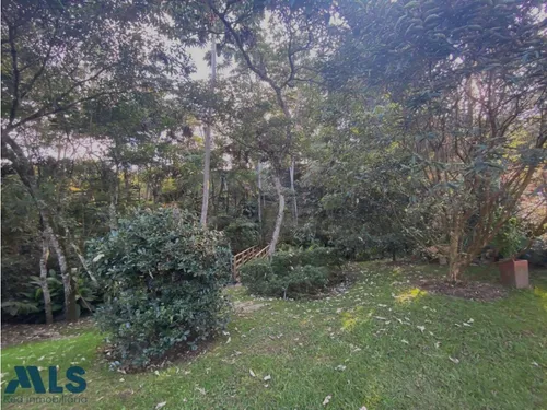 ¡tu Nuevo Hogar Te Espera En El Retiro!(mls#253785)