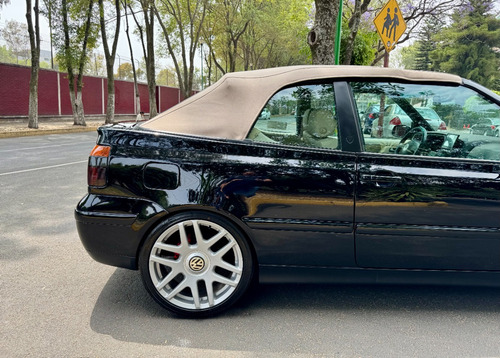 Volkswagen Golf 1.8 Cabrio Gls 5vel Aa Mt