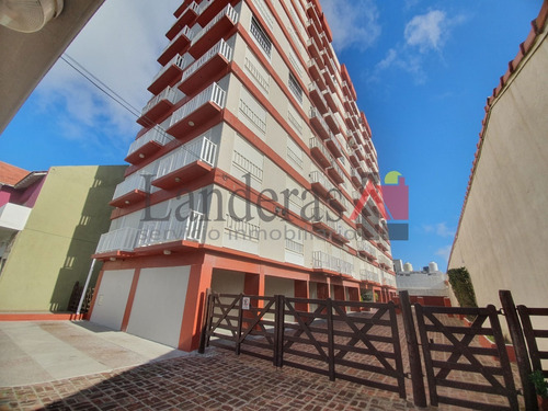 Imagen 3 de 22 de Departamento 2 Amb - Vista Al Mar - Todos Los Servicios