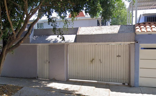 Casa En Venta En Jardines De Morelos, Ecatepec, Edomex / Recuperacion Bancaria Laab2