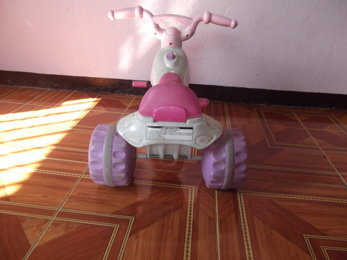 Imagen 3 de 3 de Triciclo Para Niña Usado Fisher Price