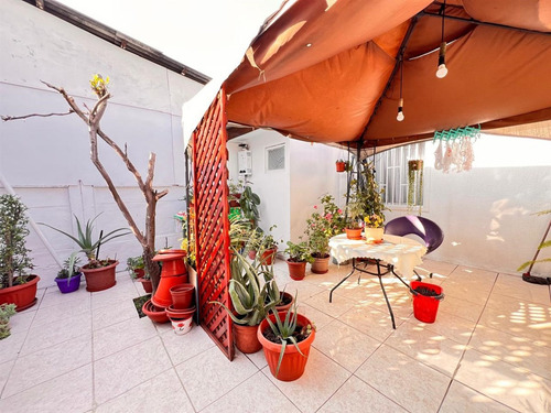 Casa En Venta De 3 Dorm 2 Baños En Maipú