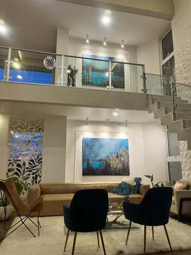 Espectacular Casa Autosustentable En Condominio Exclusivo