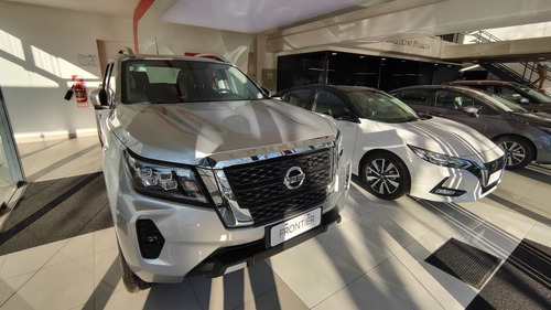 Imagen 18 de 25 de Nissan Frontier Xe 4x4 Manual 2022