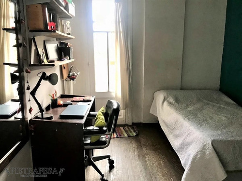 Imagen 11 de 14 de Apartamento En Venta - 5 Dormitorios - 2 Baños- Blacón- Mercedes - Cordon