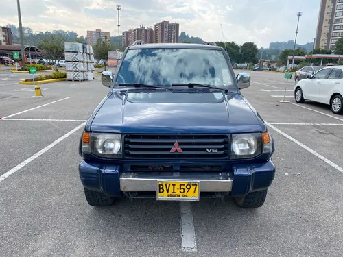 Mitsubishi Montero 3.0 V13