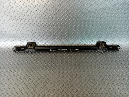 Soporte Inferior Tolva Ventiladores Toyota Sienna 3.3 04-06