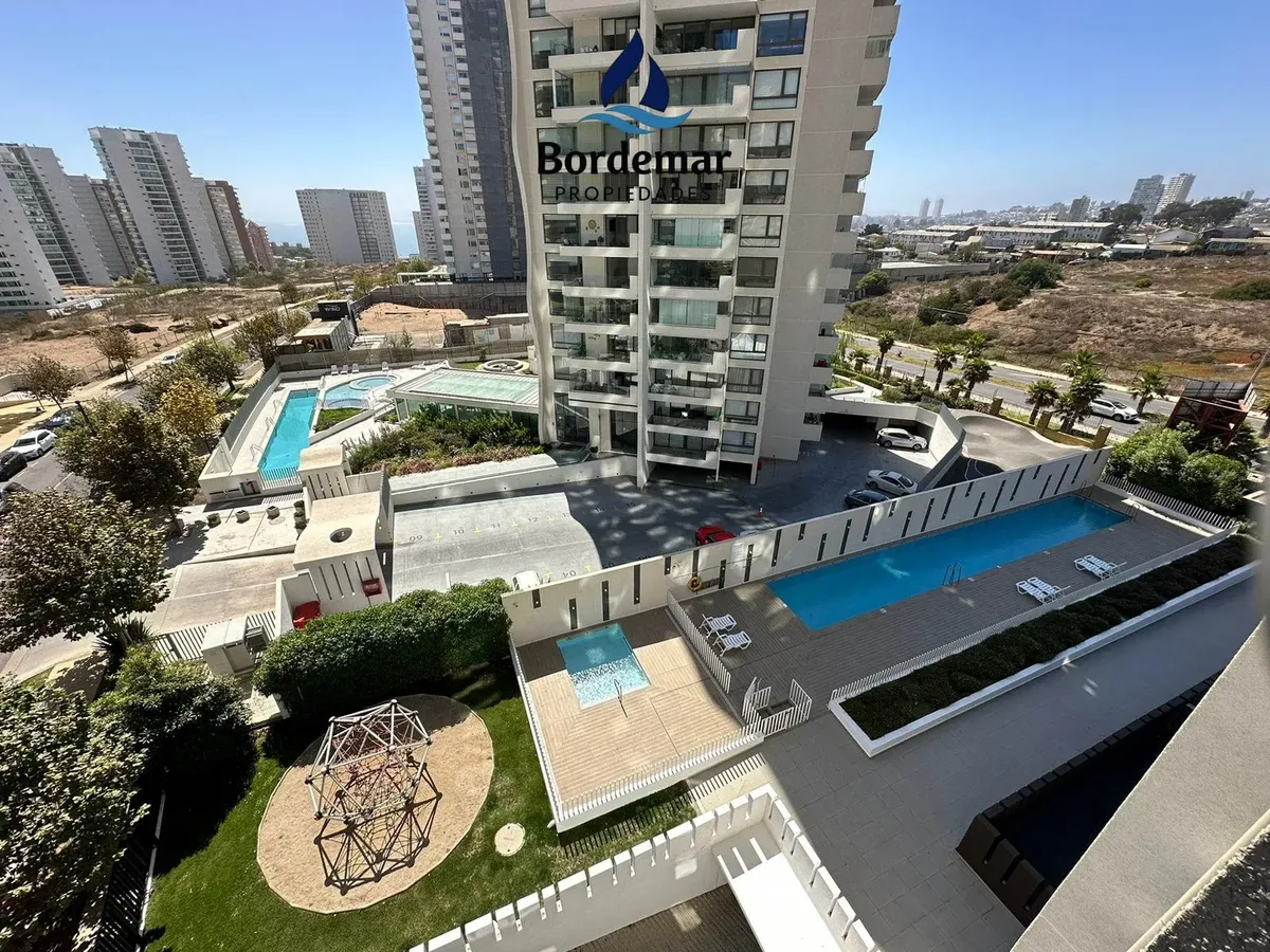 Imagen 2 de 5 de Arriendo Departamento Amoblado 3d/2b , 2 Estacionamiento
