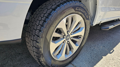 Ford Lobo 5.0l Doble Cabina Xlt V8 4x2 At