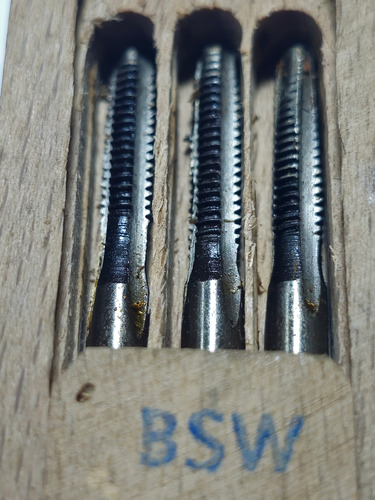 Juego De Machos 5/32 W Kit X 3 Un Caja Madera Germany