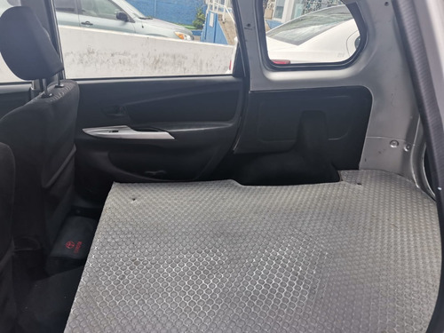 Imagen 11 de 14 de Toyota Avanza Cargo