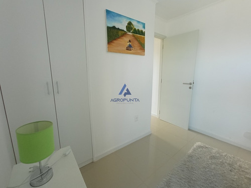 Apartamento 2 Dormitorios Con Servicios En Venta - Ref: 3068