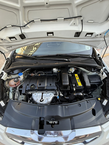 Peugeot 2008 1.6 Feline