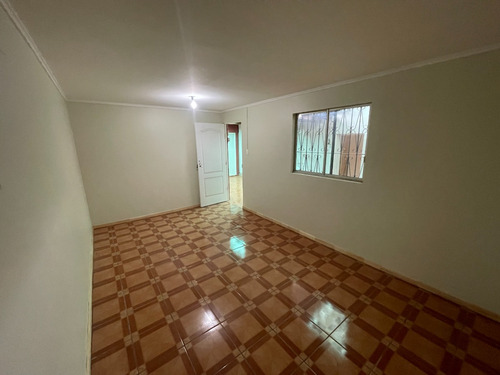 Oportunidad En Macul :casa Amplia Con Excelente Conectividad