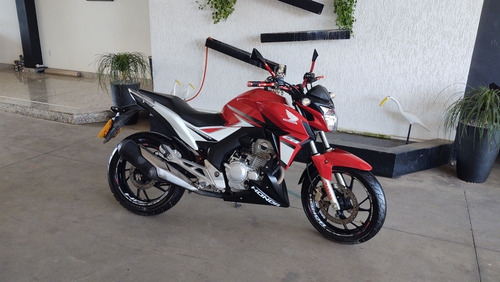 Imagem 1 de 5 de Honda Cb Twister