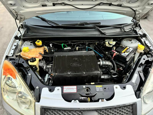 Ford Fiesta 1.6 MPI HATCH 8V FLEX 4P MANUAL