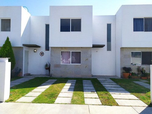 Hermosa Casa En Paseos Del Bosque