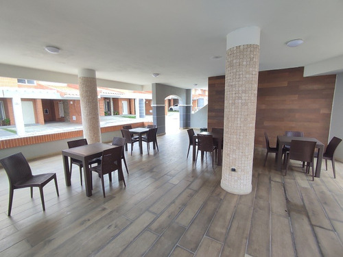 Imagen 5 de 24 de Sky Group Vende Townhouse En Terrazas De Camoruco, Valencia Atth-jc