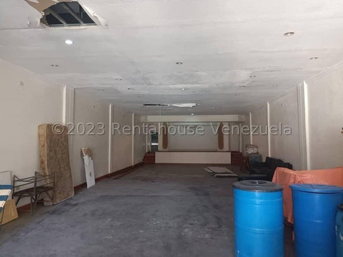 . Jv Vende Haz Realidad Tu Sueño: Casa Quinta Espaciosa Y Luminosa En Zona Cotizada, Ideal Para Disfrutar De La Tranquilidad Y La Cercanía A La Ciudad. 25-8374