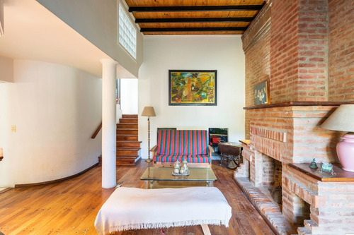 Imagen 10 de 30 de Casa En Venta En Saavedra Jardin Pileta Y Cocheras