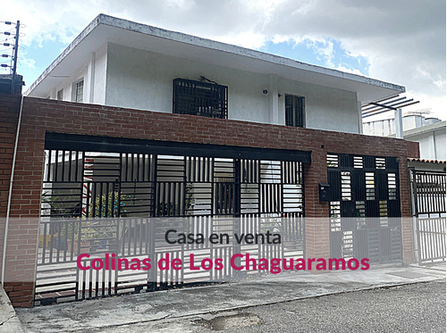 Casa En Venta En Colinas De Los Chaguaramos Con Bella Vista