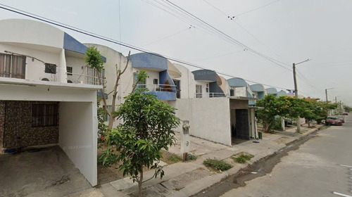 Sk16 - Casa En Remate Bancario En C.talquezal, Los Torrentes, Veracruz, Veracruz Oportunidad De Inversion