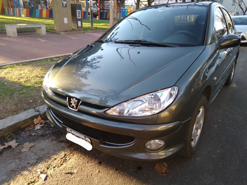 Peugeot 206 1.6 Xr Premium