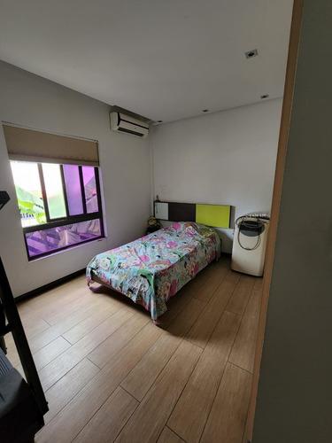 Imagen 7 de 18 de Townhouse En Venta Urb Trigal Norte (solo Cliente) Da