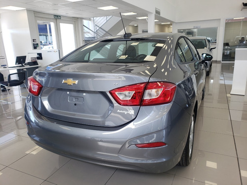 Imagen 3 de 21 de Chevrolet Cruze 1.4t 4p At .gl