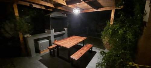 Excelente Casa Chilena Con Quincho Y Piscina, En Condominio