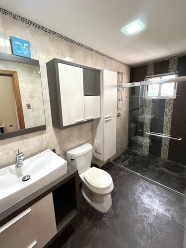 Apartamento En Valencia, El Parral, Residencias Cronus Country. Ina-913 Tp