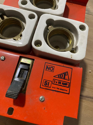 Porta Tapones Chapa Idi Con Palanca 3x60amp