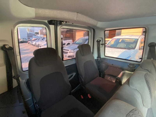 Imagem 11 de 11 de Fiat Doblo Essence 1.8 Flex 16v 7l 2012