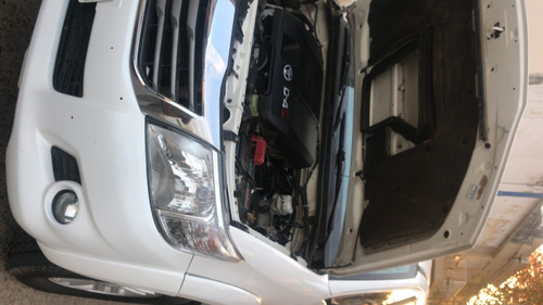 Toyota Hilux Srv 4x4 2014