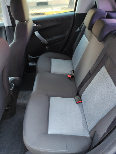 Imagen 9 de 10 de Limpieza De Tapizados E Interior De Autos + Lavado Con Cera
