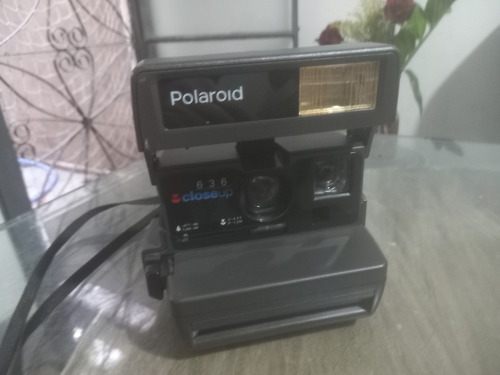 Maquina Polaroid Mod 636 Closeup (Usado)