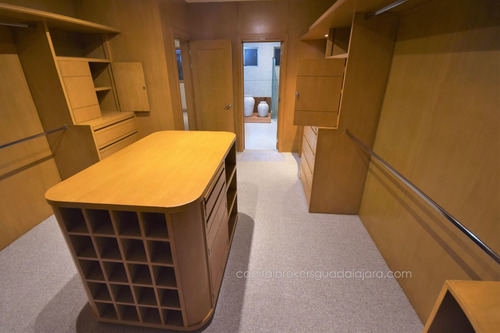 Casa De Lujo En Venta En Puerta De Hierro