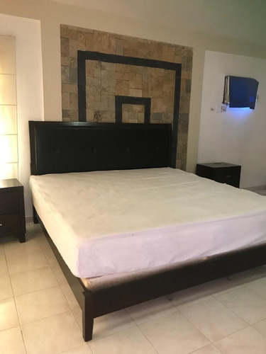 Imagen 4 de 21 de Casa Calle Negro Primero C/c Las Brisas